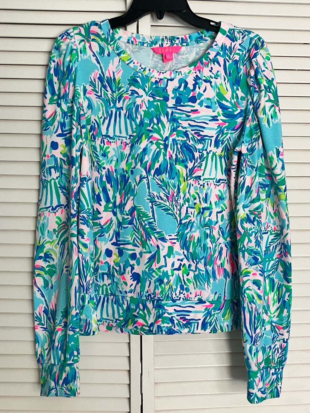 NWOT Lilly Pulitzer Jansen
Sweatshirt Ibiza Cabana
Cocktail Floral Puff Sleeve